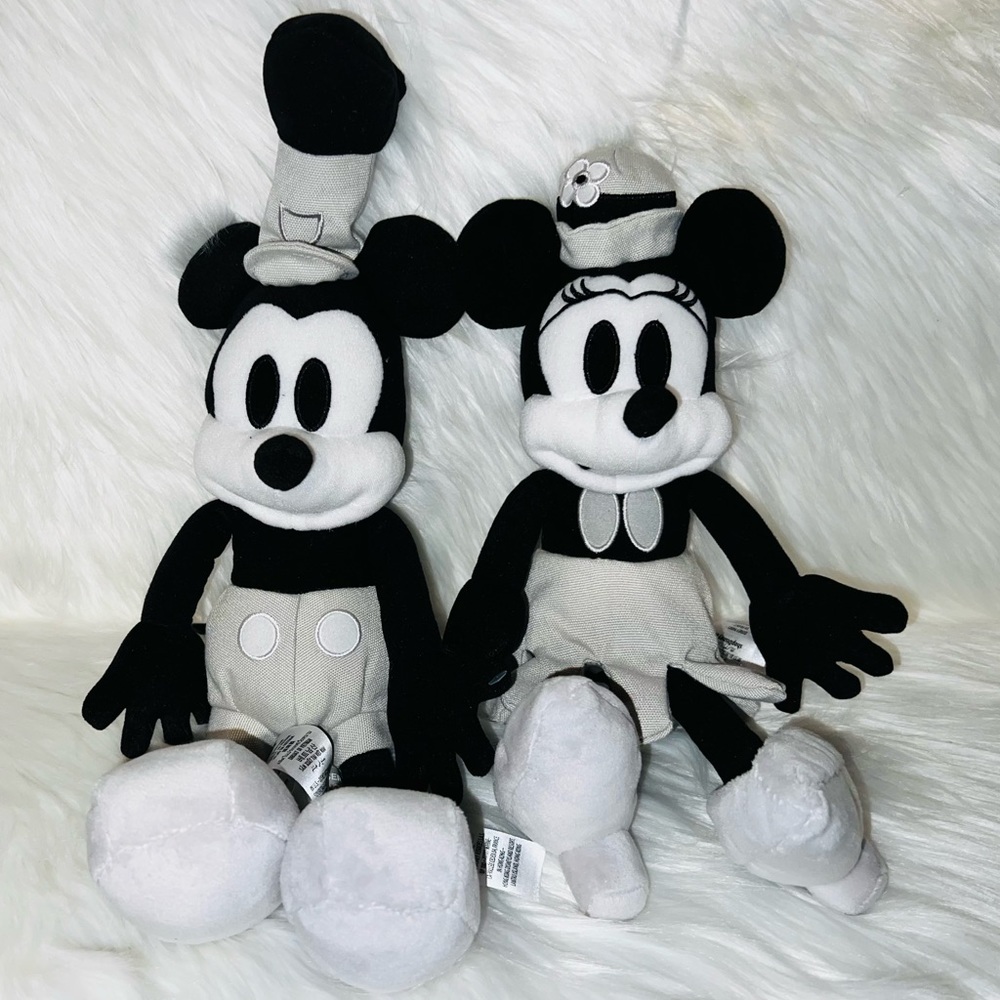 Mickey and Minnie Steamboat Willie Plush 100s Decade 20s Collection - Picture 3 of 8